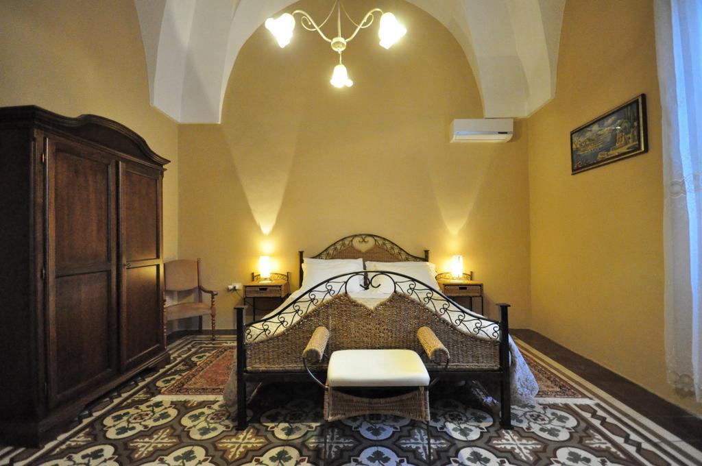 Felline In Bed&Breakfast Dimora Di Charme El Salento Exterior photo